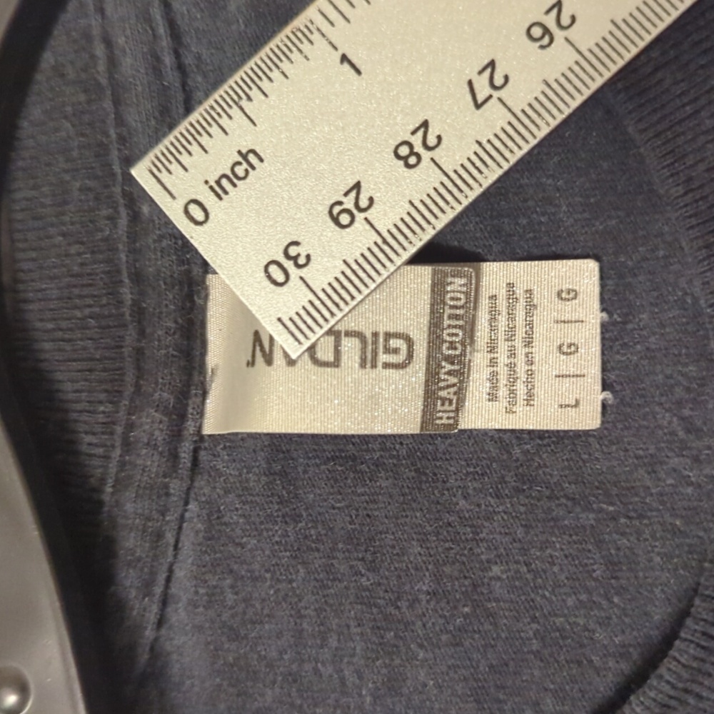 Chicago Tour 2023 graphic tee - Picture 5 of 8